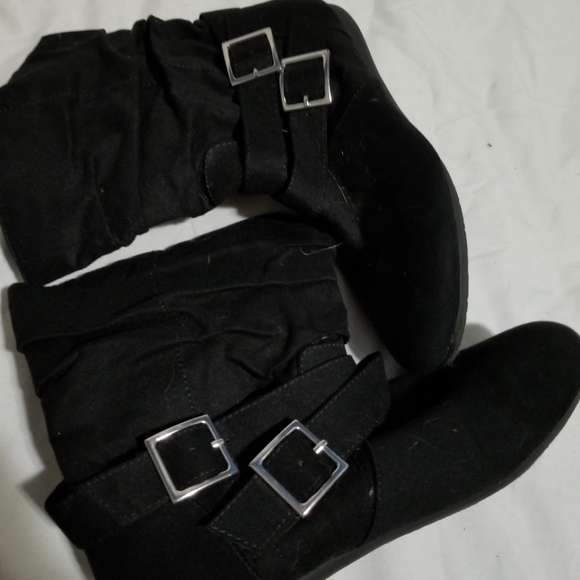 Black Buckled flat booties Size 8M - Picture 1 of 2